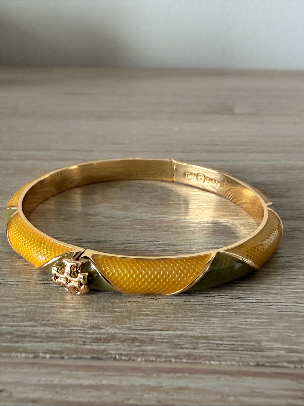 Tory Burch Gold-Tone Yellow Green Enamel Hinged Logo Bangle Bracelet New